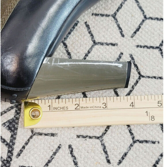 TOD’s Duck Lace Up Heeled Booties in Olive Green Suede & Black, sz 6.5 - Picture 12 of 16